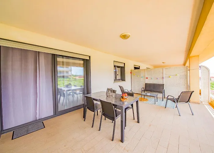 Grand T2 Terrasse 27m2 Plein Sud Centre * Folelli